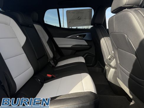 New 2026 Chevrolet Equinox EV LT image 26