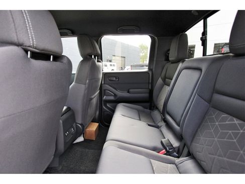 New 2026 Nissan Frontier SV w/ SV Convenience Package image 10