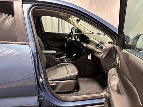 New 2026 Buick Encore GX Sport Touring image 11