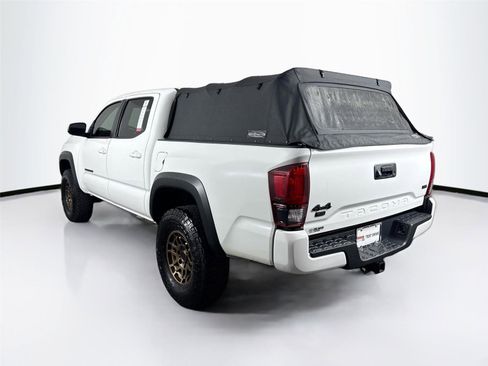 Certified 2023 Toyota Tacoma 4x4 Double Cab image 2
