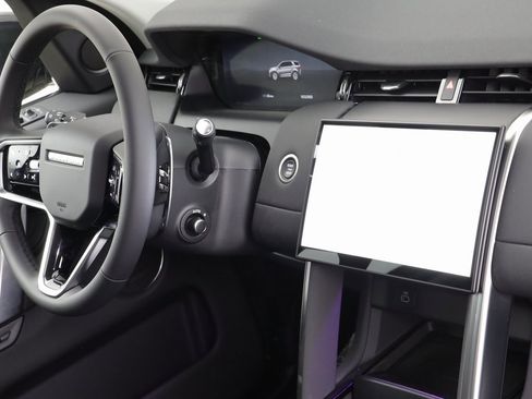 New 2025 Land Rover Discovery Sport S image 22