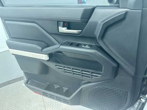 Used 2024 Toyota Tacoma TRD Off-Road image 30