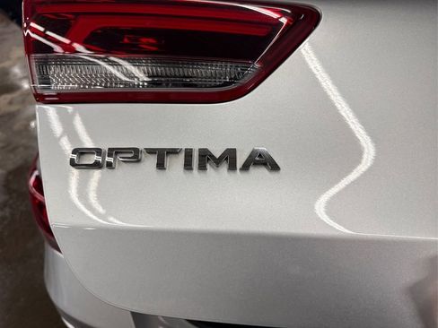 Used 2019 Kia Optima EX image 14