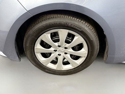 Used 2024 Toyota Corolla LE image 37