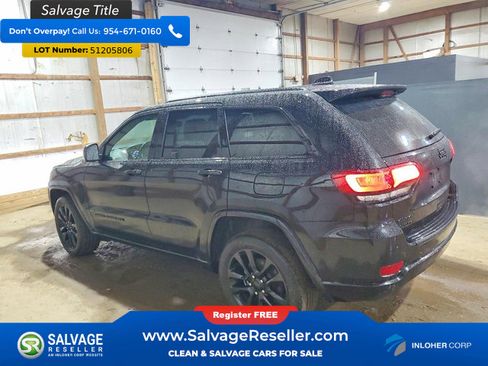 Used 2021 Jeep Grand Cherokee Laredo X AWD/4WD image 3