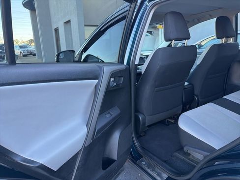 Used 2017 Toyota RAV4 XLE image 10