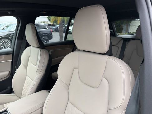 Used 2026 Volvo XC90 B6 Plus w/ Protection Package Premier AWD/4WD image 19