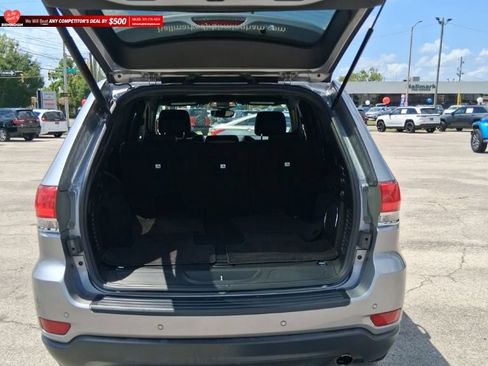 Used 2018 Jeep Grand Cherokee Laredo RWD image 20
