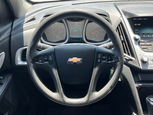 Used 2017 Chevrolet Equinox LS FWD image 14