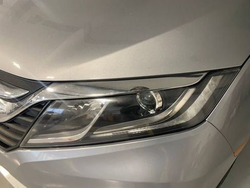 Used 2019 Honda Odyssey EX-L image 9