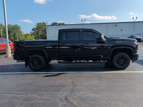 Used 2022 Chevrolet Silverado 2500 LTZ w/ LTZ Plus Package AWD/4WD image 3