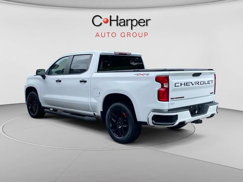 Certified 2021 Chevrolet Silverado 1500 RST w/ Redline Edition AWD/4WD image 5