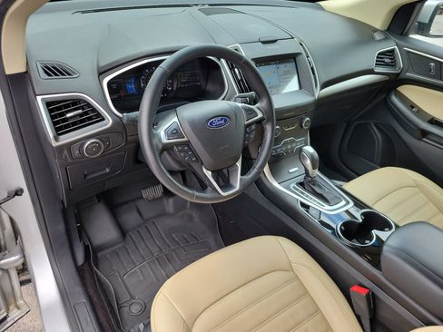Used 2016 Ford Edge SEL w/ Equipment Group 201A FWD image 8