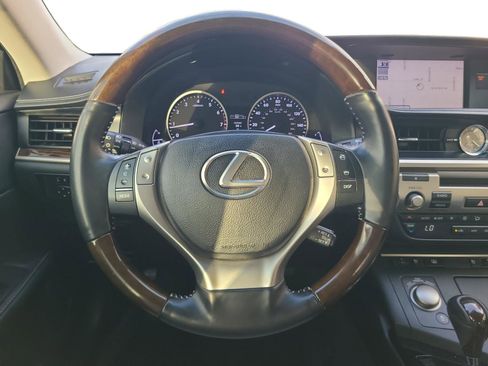Used 2013 Lexus ES 350 w/ Luxury Pkg FWD image 12
