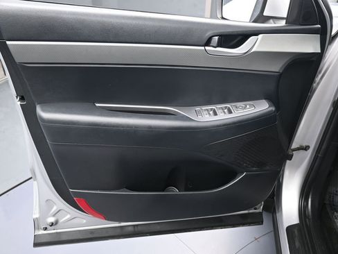 Used 2025 Hyundai Palisade SEL FWD image 13