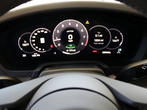 Certified 2025 Porsche 911 Carrera GTS RWD image 23