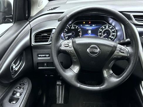 Certified 2019 Nissan Murano SV w/ Premium Package AWD/4WD image 12