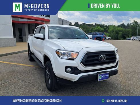 Used 2023 Toyota Tacoma SR5 AWD/4WD image 8
