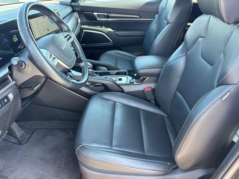 Used 2025 Kia Telluride S AWD/4WD image 14