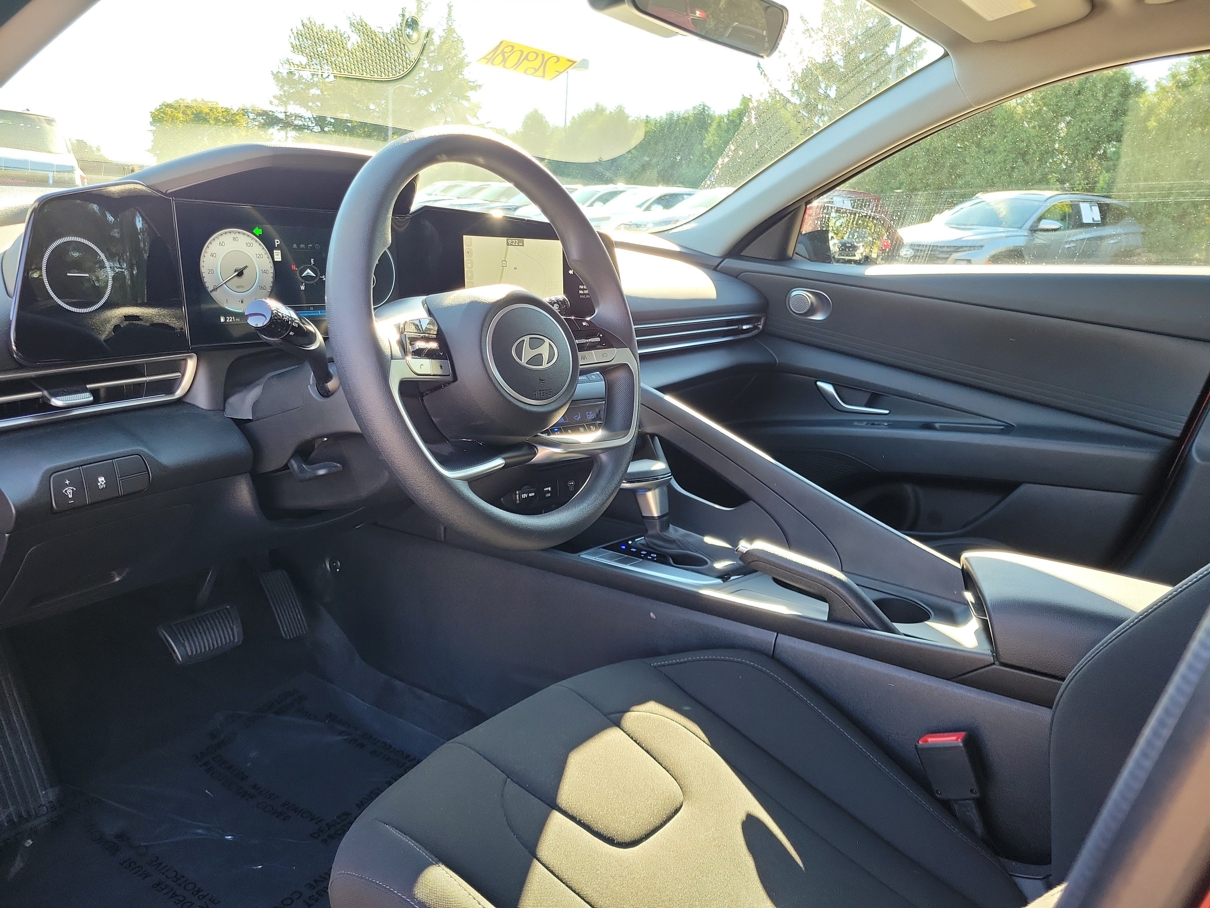Used 2024 Hyundai Elantra SEL FWD image 19