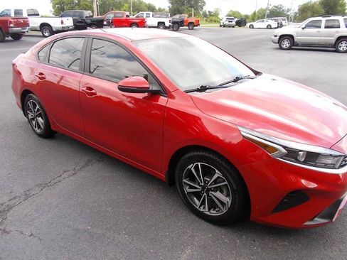 Used 2023 Kia Forte LXS w/ LXS Technology Package FWD image 11