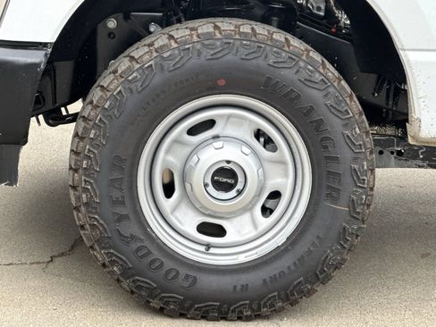 New 2026 Ford F250 XL w/ XL Off-Road Package image 27