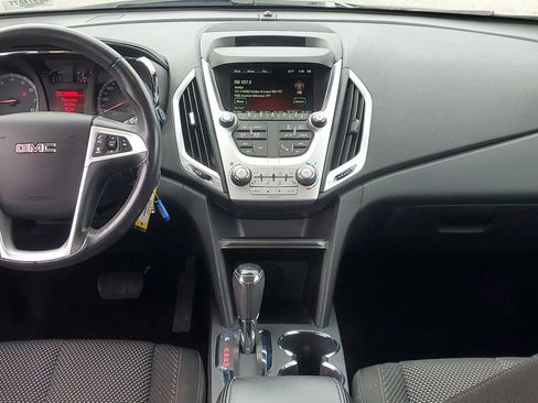 Used 2017 GMC Terrain SLE w/ Technology Package AWD/4WD image 14