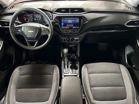 Used 2021 Chevrolet TrailBlazer LT w/ Convenience Package FWD image 15