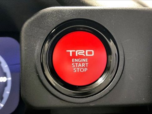 Certified 2025 Toyota Tacoma TRD Sport image 37