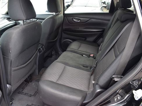 Used 2017 Nissan Rogue S w/ S Appearance Package image 11