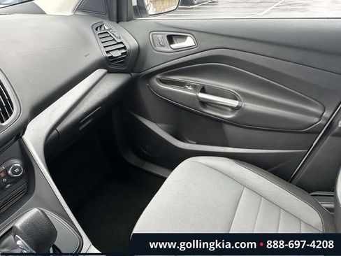 Used 2016 Ford Escape SE w/ Equipment Group 201A image 29