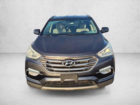 Used 2017 Hyundai Santa Fe Sport FWD image 2