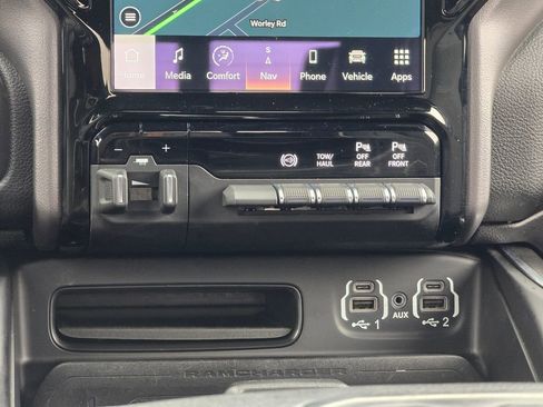 Used 2022 RAM 3500 Laramie image 36