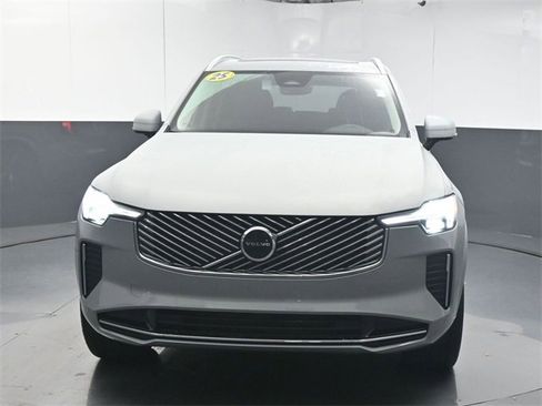 Used 2025 Volvo XC90 B6 Core w/ Protection Package image 2