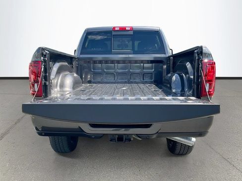 New 2026 RAM 2500 Big Horn AWD/4WD image 24