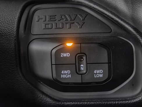 Used 2026 RAM 2500 Big Horn AWD/4WD image 28