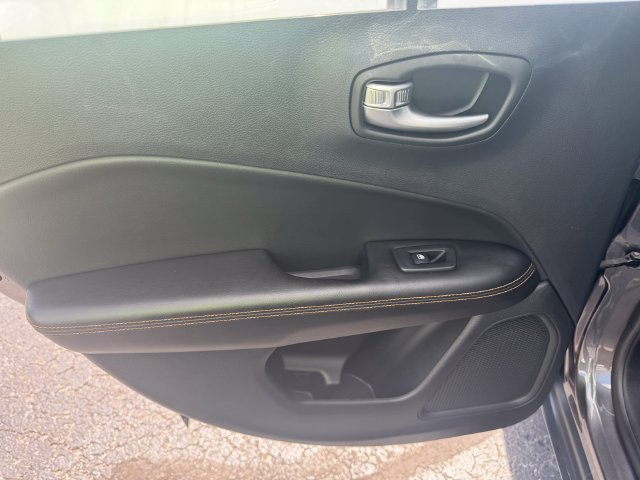 Certified 2021 Jeep Compass Limited AWD/4WD image 18