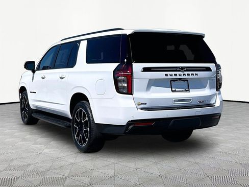 Used 2024 Chevrolet Suburban RST w/ Luxury Package AWD/4WD image 4