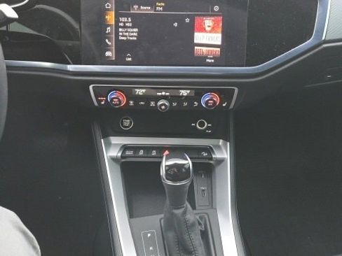 Used 2021 Audi Q3 2.0T Premium w/ Convenience Package image 13