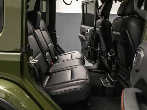 Used 2024 Jeep Wrangler Unlimited Rubicon image 38