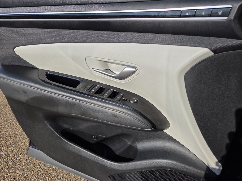 Used 2024 Hyundai Tucson Limited AWD/4WD image 18
