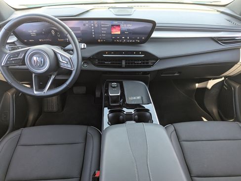 Certified 2025 Buick Enclave Preferred image 15