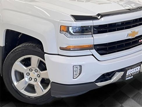 Used 2018 Chevrolet Silverado 1500 LT w/ All Star Edition image 25