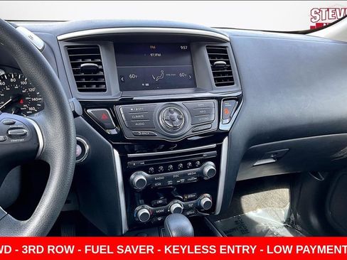 Used 2020 Nissan Pathfinder S image 9