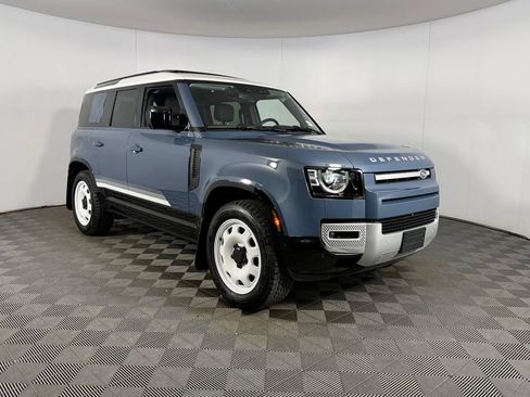 Used 2025 Land Rover Defender 110 S AWD/4WD image 2