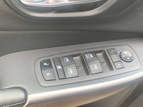 Used 2022 Jeep Cherokee Latitude Lux AWD/4WD image 14