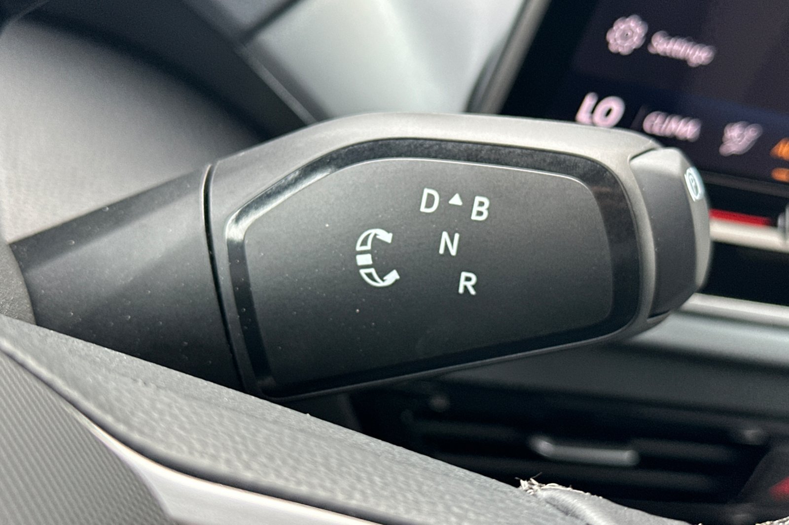 New 2026 Volkswagen ID.4 Pro RWD image 20