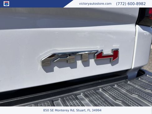 Used 2022 GMC Sierra 1500 AT4 w/ AT4 Preferred Package image 16