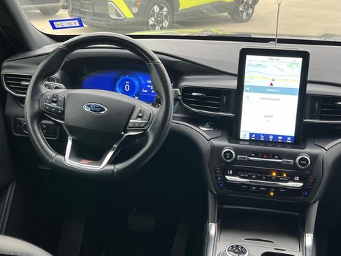 Used 2020 Ford Explorer ST w/ ST Street Pack image 22