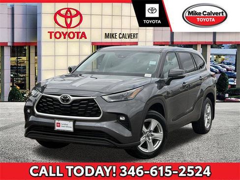 Certified 2024 Toyota Highlander LE image 1